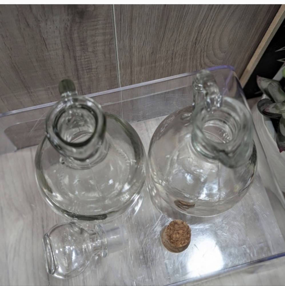 Oil & Vinegar Clear Glass Cork Bottles Serveware Small VINTAGE - Picture 8 of 14